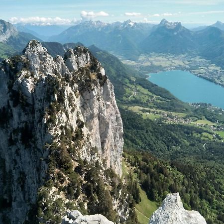 Le Refuge Du Poete Lägenhet Saint-François-de-Sales Exteriör bild